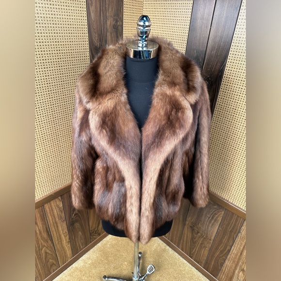 VINTAGE MARSHALL FIELD & COMPANY RUSSIAN SABLE FUR COAT JACKET MEDIUM - Picture 2 of 12
